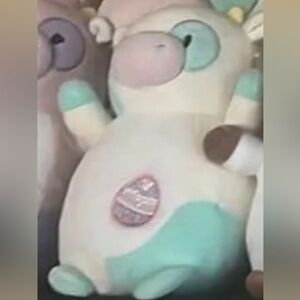 10” Belana Hug Mee with Egg Embroidery